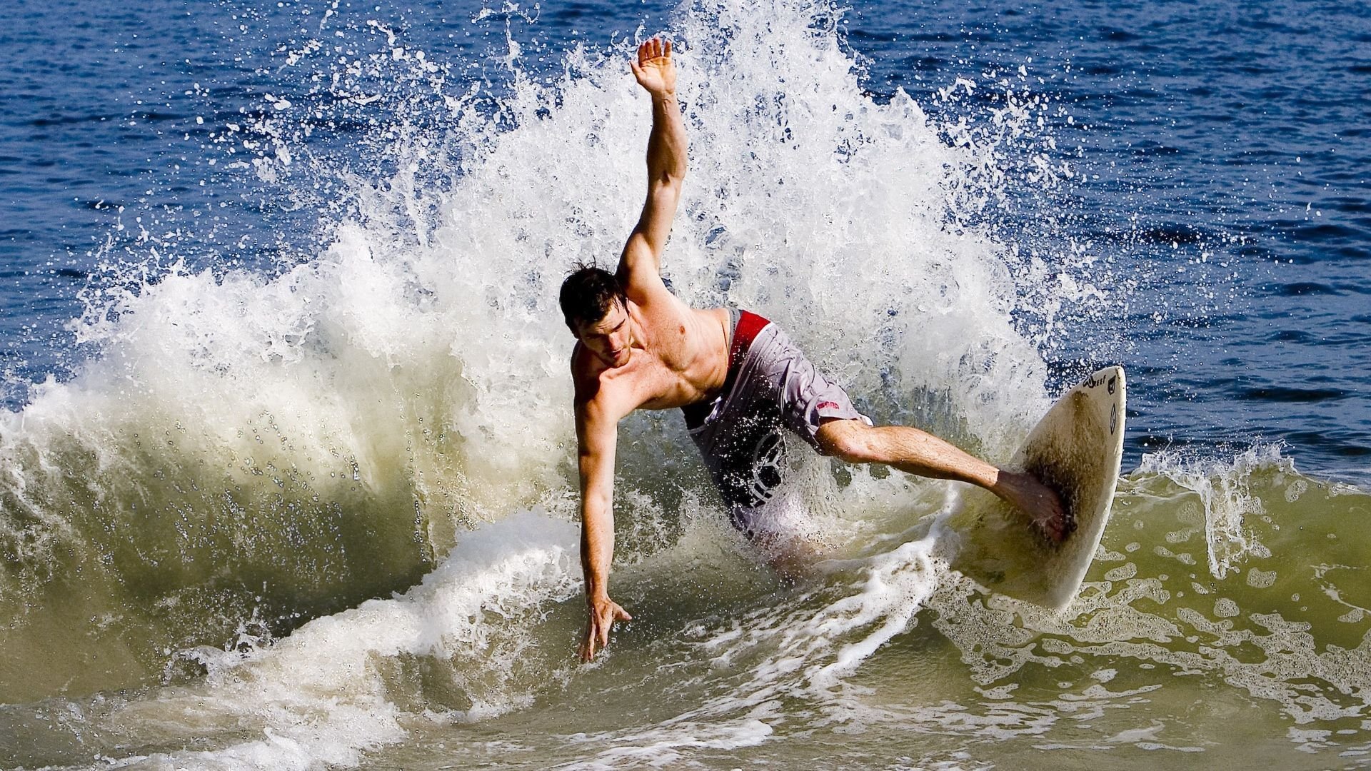 ✨意外！津门虎不愿意多掏钱错过一位金靴，现在他成青岛西海岸核心✨